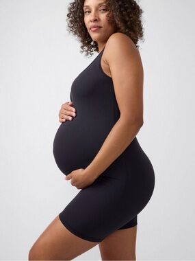Ingrid & Isabel Black Seamless Maternity Bodysuit